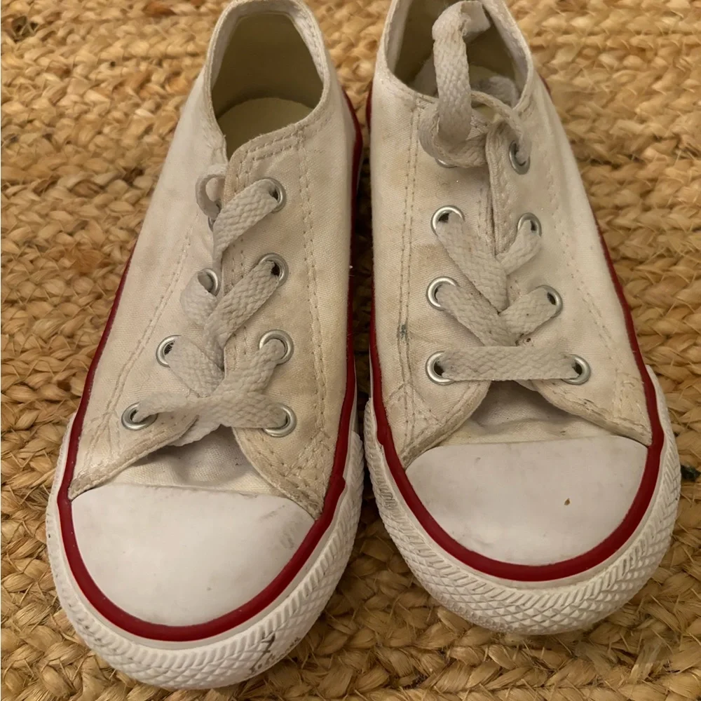 Converse‎ Chuck Taylor White Sneakers Infant Size 9